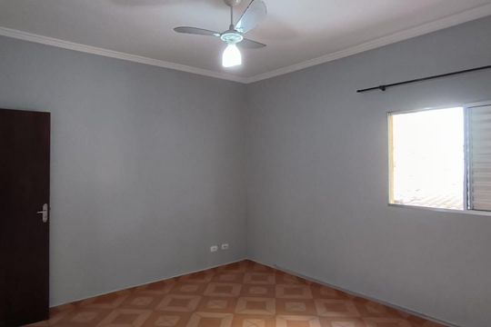 Quarto de casa à venda com 3 quartos, 200m² em Colinas da Anhanguera, Santana de Parnaíba