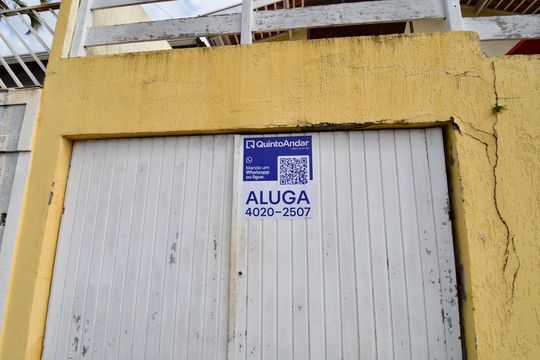 Placa de casa para alugar com 3 quartos, 194m² em Parque São Quirino, Campinas
