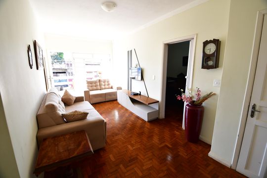 Sala de casa para alugar com 3 quartos, 194m² em Parque São Quirino, Campinas