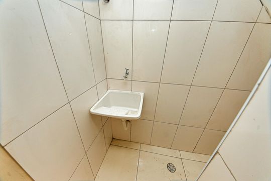 Área de serviço de apartamento para alugar com 1 quarto, 42m² em Cidade São Mateus, São Paulo