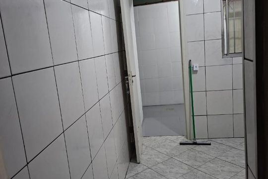 Cozinha de casa de condomínio para alugar com 1 quarto, 65m² em Vila Tupi, Praia Grande