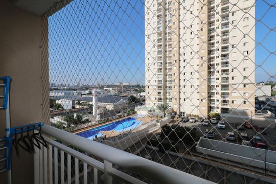 Varanda de apartamento à venda com 3 quartos, 63m² em Piraporinha, Diadema