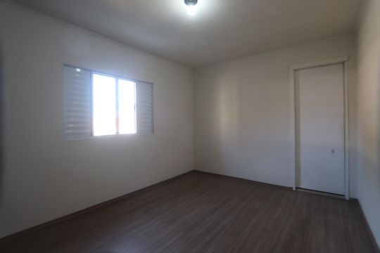 Quarto 1 de casa para alugar com 3 quartos, 130m² em Vila Santa Clara, São Paulo