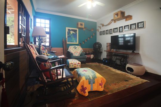 Casa à venda com 4 quartos, 271m² em Jardim Petropolis, São Paulo