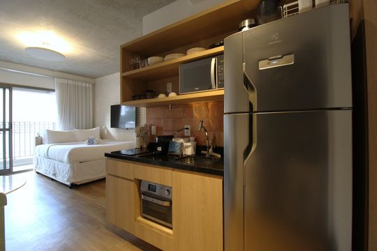 Cozinha de kitnet/studio à venda com 1 quarto, 27m² em Indianópolis, São Paulo