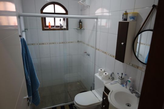 Casa à venda com 3 quartos, 200m² em Interlagos, São Paulo
