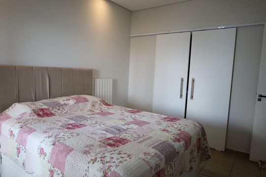 Casa à venda com 3 quartos, 200m² em Interlagos, São Paulo