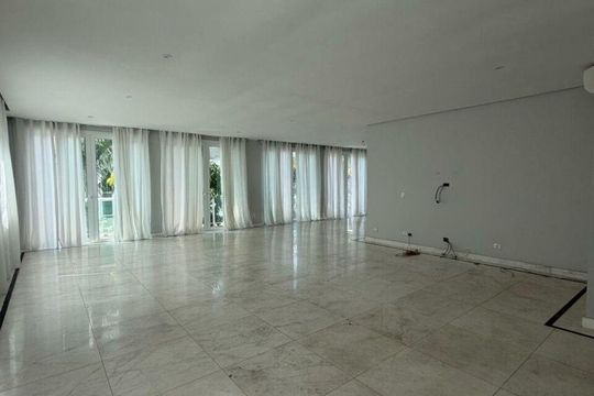 Casa de Condomínio para alugar com 4 quartos, 810m² em Fazenda Morumbi, São Paulo