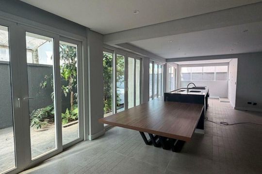 Casa de Condomínio para alugar com 4 quartos, 810m² em Fazenda Morumbi, São Paulo
