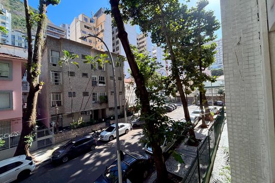 Sala - vista de apartamento à venda com 1 quarto, 90m² em Copacabana, Rio de Janeiro