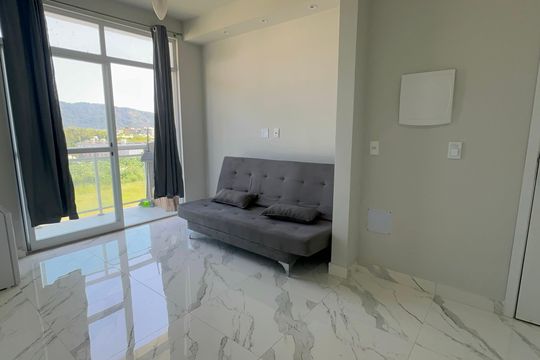 Cozinha de apartamento para alugar com 1 quarto, 39m² em Recreio dos Bandeirantes, Rio de Janeiro