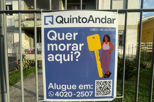 Placa instalada em 05/05/2026 _ QR CODE nº COEY-9 de apartamento para alugar com 2 quartos, 70m² em Rincão, Novo Hamburgo