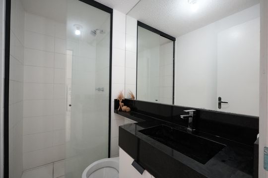 Banheiro de apartamento para alugar com 1 quarto, 35m² em Liberdade, São Paulo