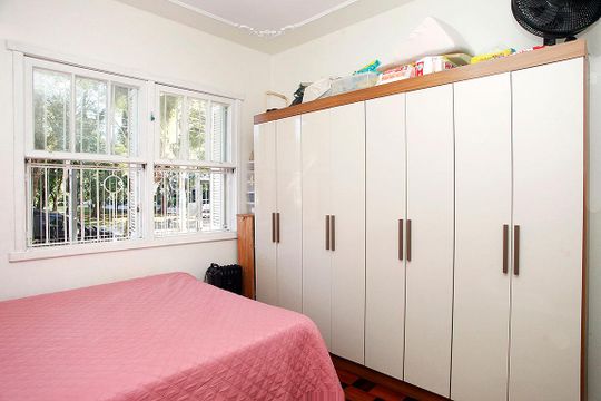 Quarto de apartamento à venda com 1 quarto, 41m² em Menino Deus, Porto Alegre