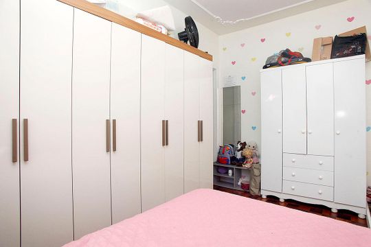 Quarto de apartamento à venda com 1 quarto, 41m² em Menino Deus, Porto Alegre