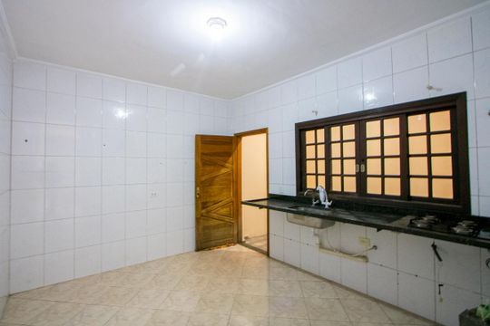 Cozinha de casa à venda com 2 quartos, 90m² em Parque Sao Vicente, Santo André