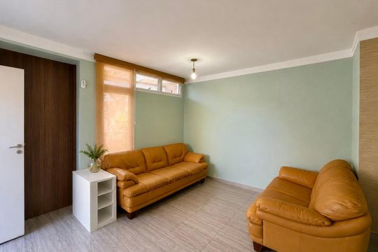 Sala de casa para alugar com 2 quartos, 110m² em Chácara Pavoeiro, Cotia