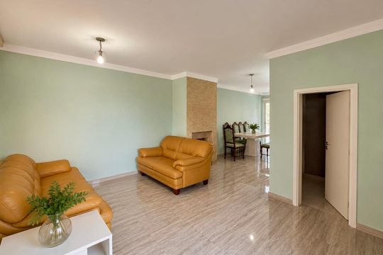 Casa para alugar com 2 quartos, 110m² em Chácara Pavoeiro, Cotia
