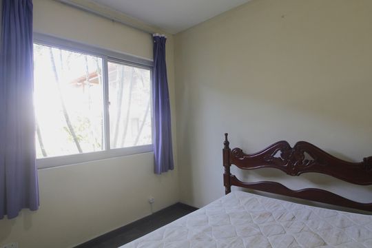 Casa de Condomínio para alugar com 2 quartos, 75m² em Parque Burle, Cabo Frio
