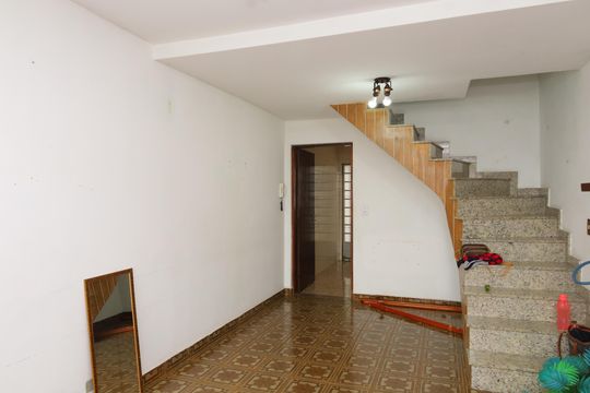 Sala de casa à venda com 2 quartos, 200m² em Vila Campanela, São Paulo
