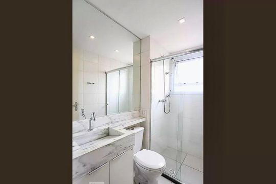 Banheiro de apartamento à venda com 2 quartos, 59m² em Vila Andrade, São Paulo