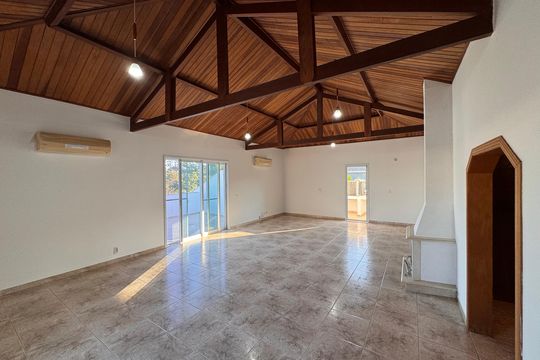 Área comum de casa de condomínio para alugar com 5 quartos, 1030m² em Barra da Tijuca, Rio de Janeiro