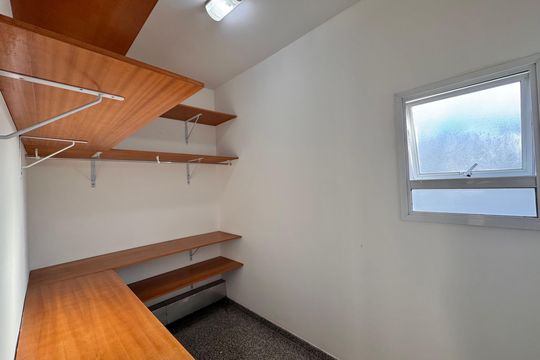 Closet da Suíte 2 de casa de condomínio para alugar com 5 quartos, 1030m² em Barra da Tijuca, Rio de Janeiro