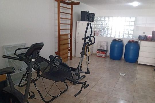 Casa à venda com 3 quartos, 200m² em Vila Moinho Velho, São Paulo