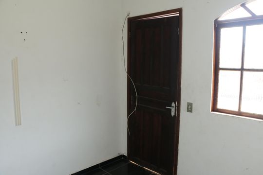 Sala de apartamento para alugar com 1 quarto, 32m² em Confidencia, Nova Iguaçu