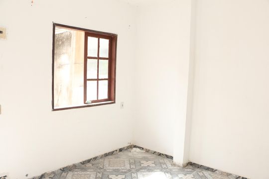 Sala de apartamento para alugar com 1 quarto, 36m² em Confidencia, Nova Iguaçu