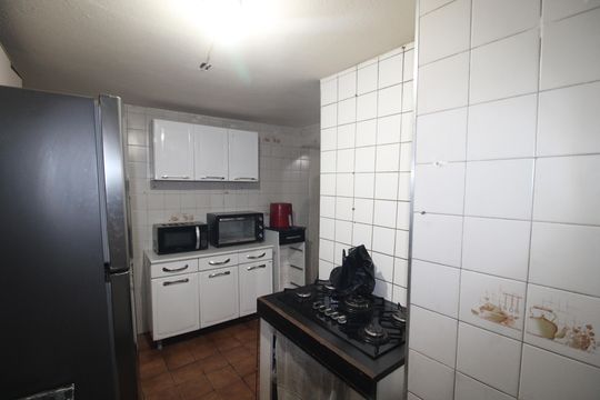 Cozinha de casa à venda com 5 quartos, 120m² em Vila Diva, São Paulo
