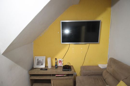 Casa 2 - Sala de casa à venda com 5 quartos, 120m² em Vila Diva, São Paulo