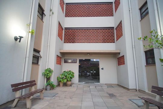 Entrada de apartamento à venda com 2 quartos, 73m² em Centro, São Leopoldo