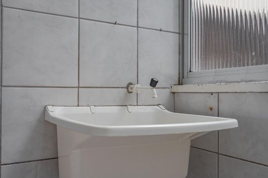 Área de Serviço de apartamento à venda com 1 quarto, 46m² em Passo D’areia, Porto Alegre