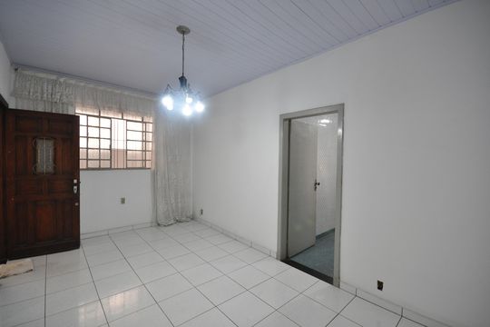 Sala de casa à venda com 2 quartos, 320m² em Parada Inglesa, São Paulo