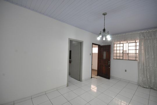 Casa à venda com 2 quartos, 320m² em Parada Inglesa, São Paulo