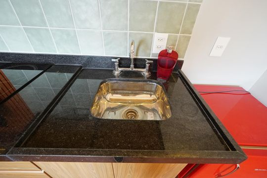 Cozinha de apartamento para alugar com 1 quarto, 25m² em Vila Mariana, São Paulo