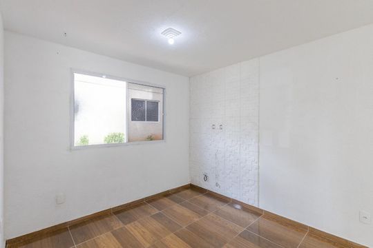 Sala de apartamento à venda com 1 quarto, 42m² em Olaria, Canoas