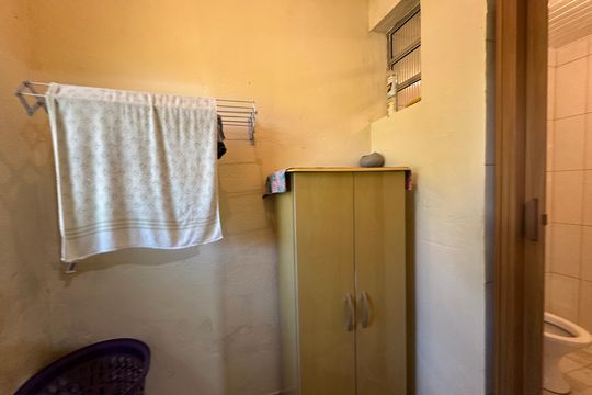 Banheiro de casa à venda com 2 quartos, 121m² em Jardim Bandeirantes, Barueri