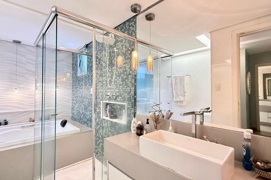 Apartamento à venda com 3 quartos, 197m² em Nova Suíça, Belo Horizonte