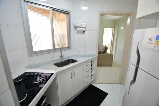 Cozinha de apartamento à venda com 1 quarto, 50m² em Cambuí, Campinas