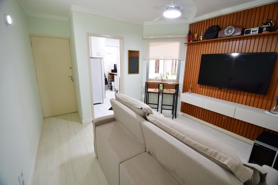 Sala de apartamento à venda com 1 quarto, 50m² em Cambuí, Campinas
