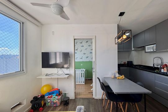 Sala de apartamento à venda com 2 quartos, 34m² em Santo Amaro, São Paulo