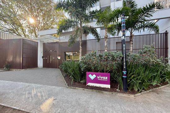 Fachada de apartamento à venda com 2 quartos, 34m² em Santo Amaro, São Paulo