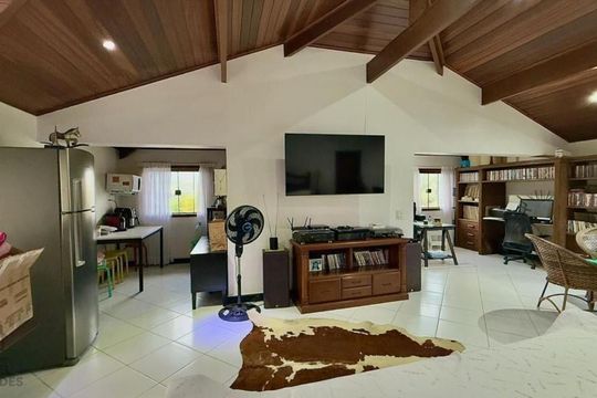 Casa à venda com 6 quartos, 1250m² em Recreio dos Bandeirantes, Rio de Janeiro