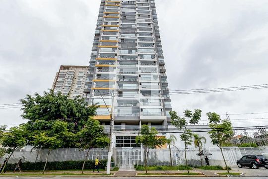 Fachada de apartamento à venda com 2 quartos, 71m² em Santo Amaro, São Paulo