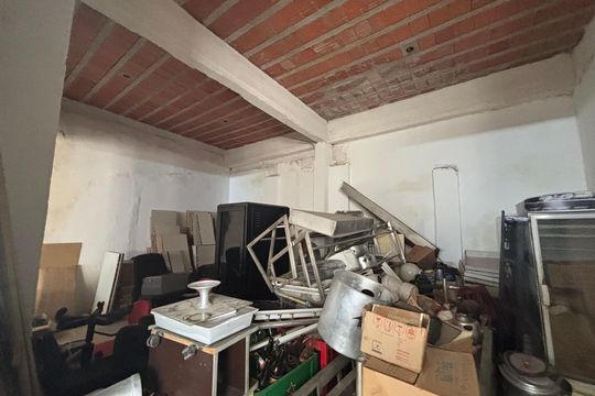 Salao de casa à venda com 6 quartos, 250m² em Jardim Eliane, São Paulo