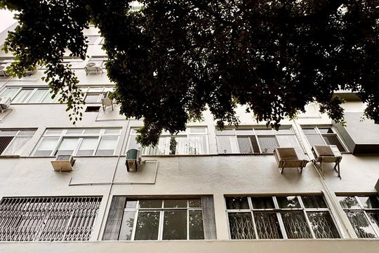 Fachada  de apartamento para alugar com 3 quartos, 145m² em Botafogo, Rio de Janeiro