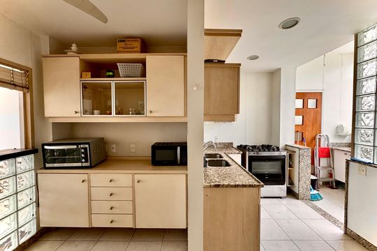 Cozinha de apartamento para alugar com 3 quartos, 145m² em Botafogo, Rio de Janeiro