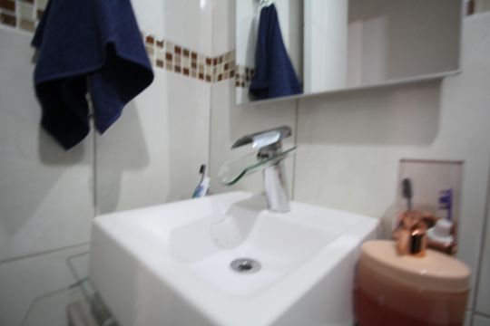 Banheiro de apartamento à venda com 2 quartos, 54m² em Vila das Belezas, São Paulo